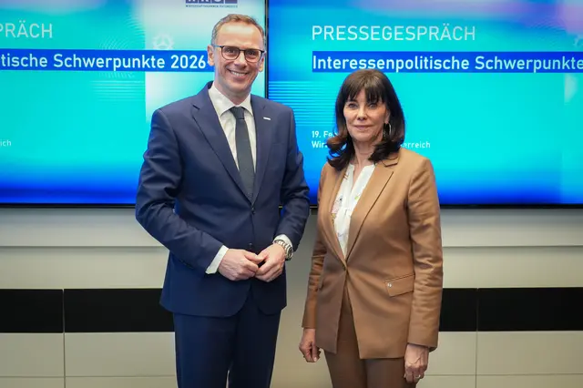 Die beiden WKO-Spitzen Jochen Danninger (WKÖ-Generalsekretär) und Martha Schultz (Präsidentin der Wirtschaftskammer Österreich) präsentierten ihre Schwerpunktthemen für 2026 und darüber hinaus. | Foto: Sade Jerabek/MeinBezirk