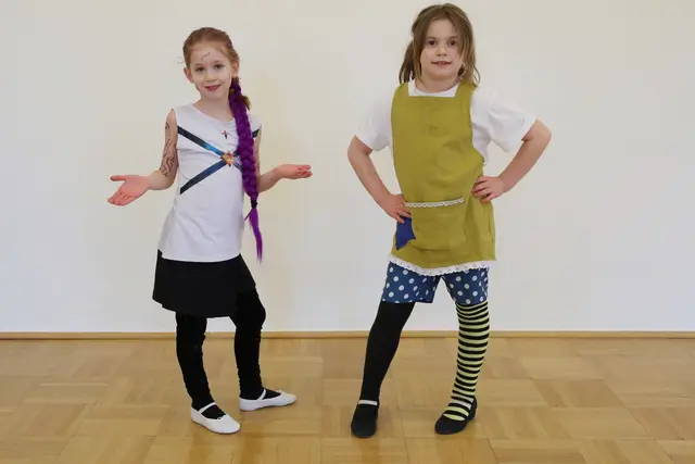 die coole Sophie und Emma Pipi