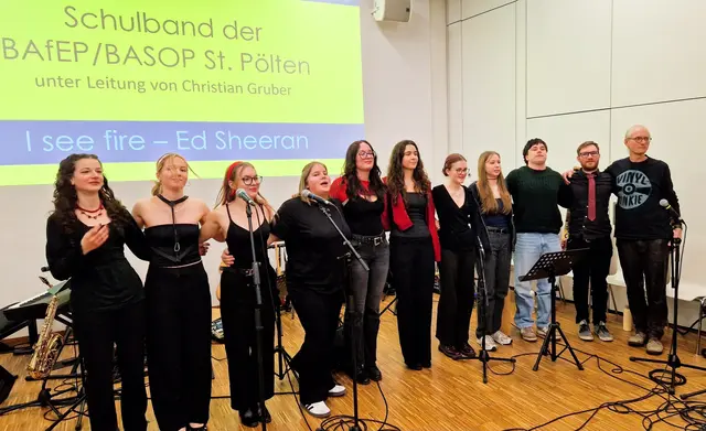 Die Schulband der BAfEP/BASOP St. Pölten sorgte für Stimmung. | Foto: BMHS-Gewerkschaft NÖ