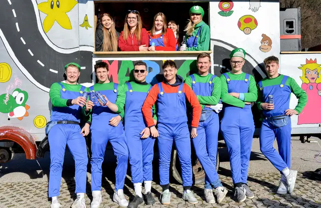 Mario und ganz viele Luigis beim Frantschacher Umzug | Foto: Gerhard Pulsinger