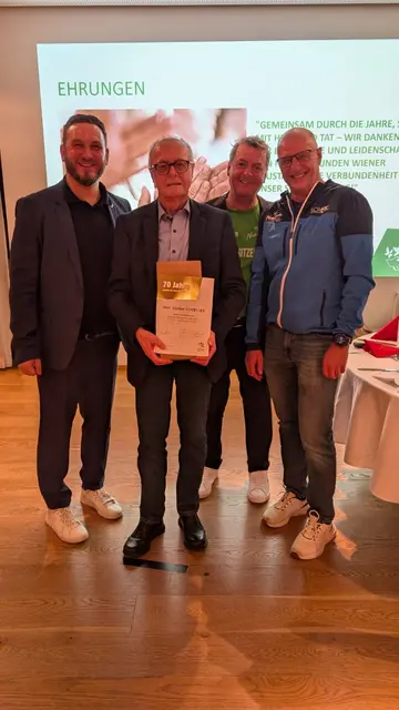 Herbert Votruba - unglaubliche 70 Jahre Mitglied der Naturfreunde | Foto: Naturfreunde WN