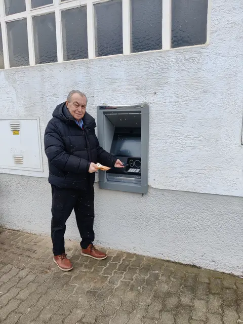 Die intensiven Bemühungen der Gemeinde, wieder einen Bankomaten nach Rabensburg zu bringen, wurden nun erfolgreich gekrönt.  | Foto: Gemeinde Rabensburg