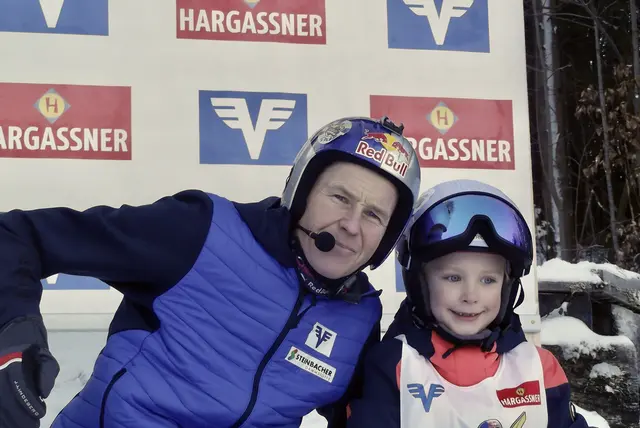 Patricia Salchenegger und Andreas Goldberger beim "Goldi Cup" in Mürzzuschlag 2025.  | Foto: Red Bull
