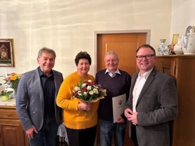  OV GR Zimmermann Karl, Jubilare Thorwartl Erika und Erich, Bürgermeister Aigner Franz | Foto:  Marktgemeinde Kirchberg am Wagram