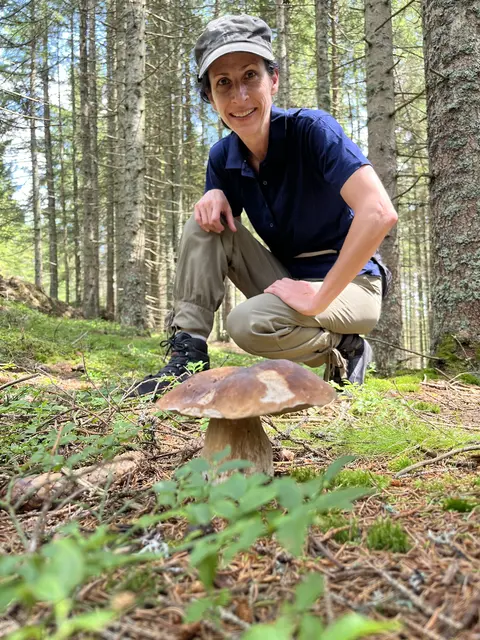 Zu Hause im Mürztal, ist Barbara Lebitsch gerne im Wald unterwegs.  | Foto: Lebitsch