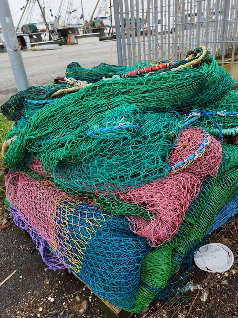 Polyesternetze verursachen Mikroplastik