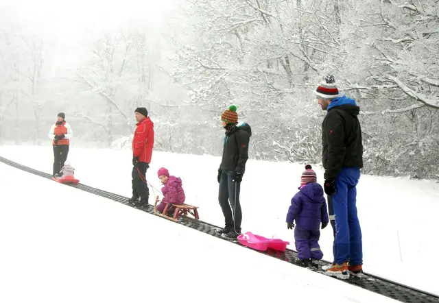 Die Skianlage Dollwiese hat dank des Wintereinbruchs geöffnet. | Foto: Votova/PID
