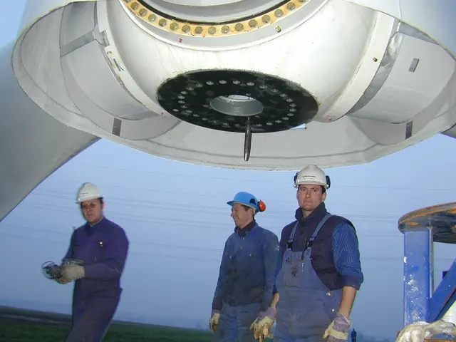 Montage einer Windkraftanlage | Foto: W.E.B Windenergie AG