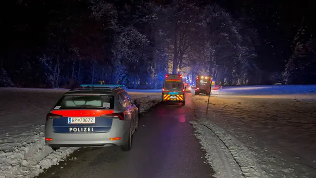 Die Rettung musste am Freitagabend in Breitenbach ausrücken. | Foto: Zoom.tirol
