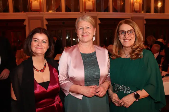 Sabine Dor (Kabinetts-Chefin von Landesrätin Eva Prischl), Landtagsabgeordnete Karin Scheele, Staatssekretärin Ulrike Königsberger-Ludwig. | Foto: Manfred Wlasak