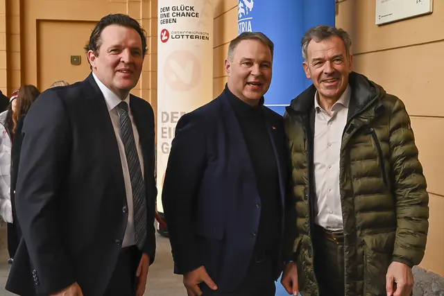 LR Rene Zumtobel, Vizekanzler Andreas Babler und Vizebgm. Georg Willi | Foto: zeitungsfoto.at
