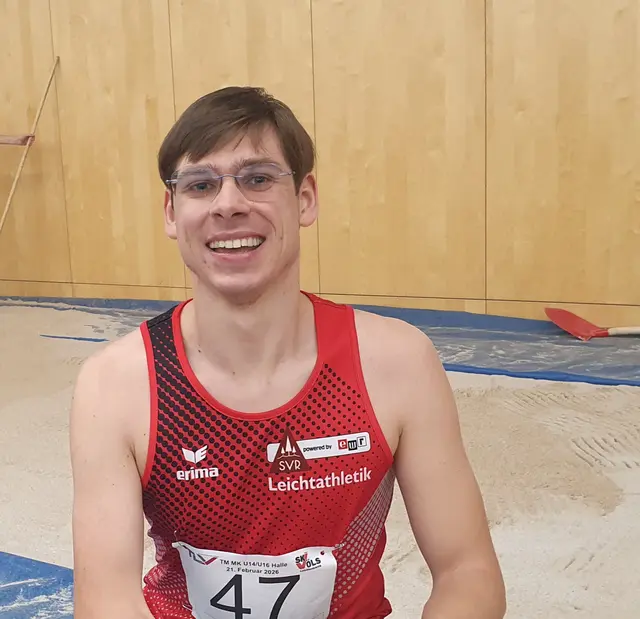 Daniel Stütz stellte in Innsbruck mit 5,05 Metern im Weitsprung einen neuen österreichischen Hallenrekord in seiner Klasse auf. | Foto: Sigurd Stütz