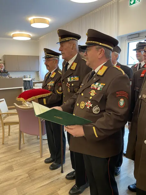 EABI Erich Schipfer, EABI Ernst Seewald und ABI Oskar Strametz | Foto: OLM d.V. Martin Stieglbauer, FF Otternitz