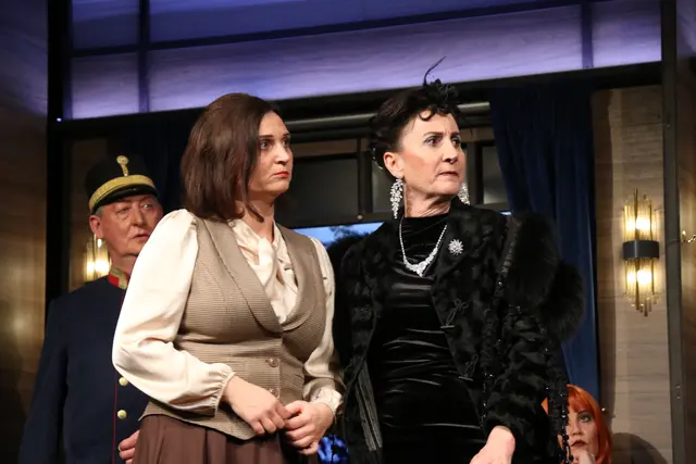 Schaffner Pierre Michel (Bernhard Harringer), Missionarin Greta Olsson (Evelyn Lehner) und Prinzessin Natalya Dragomiroff (Helga Stammler). | Foto: MeinBezirk/Maria Rabl