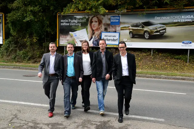 So sah das Team der Bezirksblätter in Purkersdorf 2013 aus: Chefredakteur Oswald Hicker, Verkaufsberater Alexander Goldinger, Redakteurin Tanja Waculik, Geschäftsstellenleiter Joachim Pricken und Geschäftsführer Armin Kogler. | Foto: Markus Berger