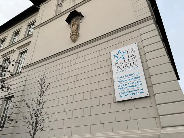 Der Vorfall sei im Zuge einer Faschingsveranstaltung passiert. Schülerinnen und Schüler beschwerten sich bei der Direktion.  | Foto: Lukas Ipirotis/MeinBezirk