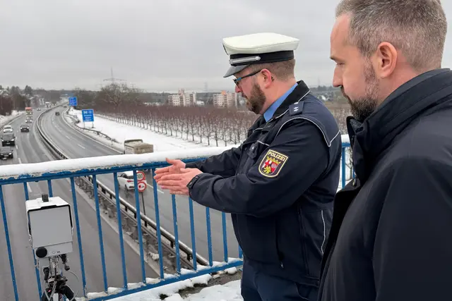 Rheinland-Pfalz ist das erste deutsche Bundesland, in dem Handyblitzer, der offizielle Name lautet „Monocam“, bereits im Regelbetrieb eingesetzt werden. | Foto: Land Salzburg/Büro Schnöll