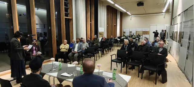 Das Friedenssymposium der AMJ im Februar wurde von einigen Innsbruckerinnen und Innsbruckern mit Interesse aufgenommen. | Foto: AMJ