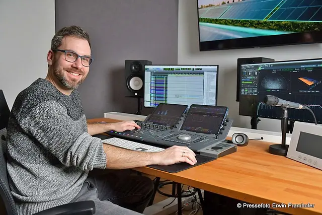 Dominik Kostolnik hat ein eigenes Tonstudio im Haus.
