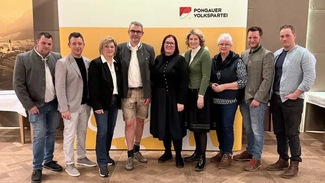 Das neue Team der Volkspartei St. Veit wurde mit einhundert Prozent Zustimmung der Delegierten gewählt. | Foto: Volkspartei St. Veit