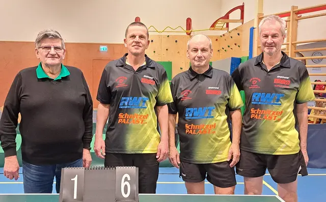 Oberliga Mannschaft von links;
Walter Ast, Walter Emsenhuber, Harald Koller, Reinhard Artner