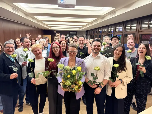 Neben der Wahl der Bezirkssprecherin wurde auch der neunköpfige Bezirksvorstand neu bestimmt – auch darin ist Eva Schobesberger vertreteten. | Foto: Grüne Linz