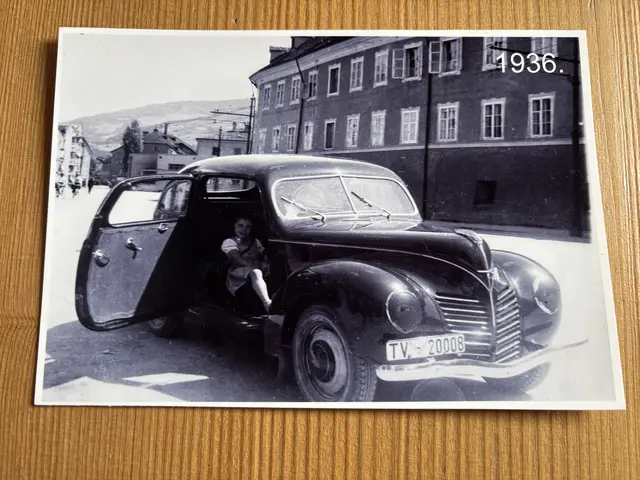Ein Zeitzeuge auf vier Rädern: Ein Taxi aus dem Jahr 1936. | Foto: Heel