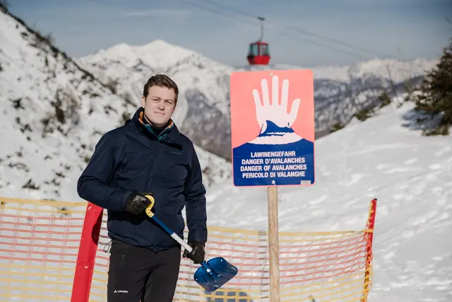 Umwelt- und Klima-Landesrat Stefan Kaineder empfiehlt angesichts der aktuellen Gefahrenstufe dringend, auf Skitouren zu verzichten. | Foto: Land OÖ/Werner Dedl