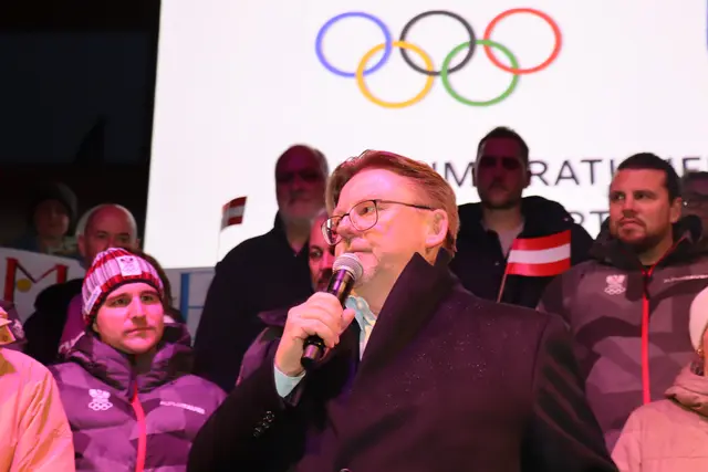 Bürgermeister Josef Karbon bedankte sich bei allen ehrenamtlichen Helferinnen und Helfern für die Organisation. | Foto: Kendlbacher
