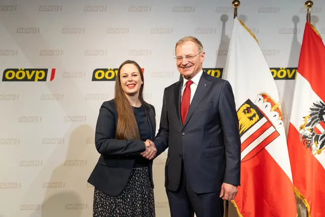 Landeshauptmann Thomas Stelzer mit neu gewählter OÖVP - Stadtparteiobfrau Julia Granegger. | Foto: Fabian Pischinger, OÖVP