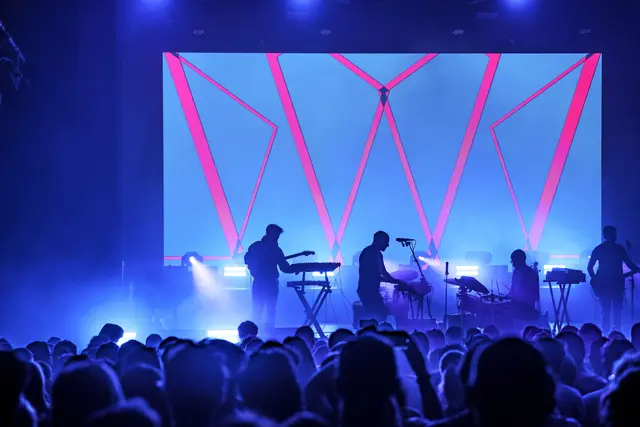 Das Elevate Festival bietet an vier Tagen ein umfangreiches Programm in Graz, das von musikalischen Experimenten über Kunstausstellungen bis zu Workshops und Diskursen reicht. | Foto: David Kranzelbinder