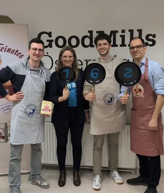 Die Palatschinkenfreunde organisierten den Palatschinken-Schupflauf in Himberg. | Foto: Alexander Zillbauer