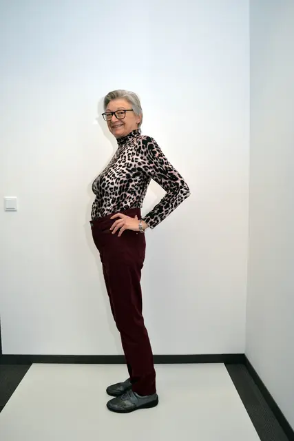 Deutlich schlanker am Bauch – Gabriela Schornböck zeigt stolz ihre neue Silhouette.