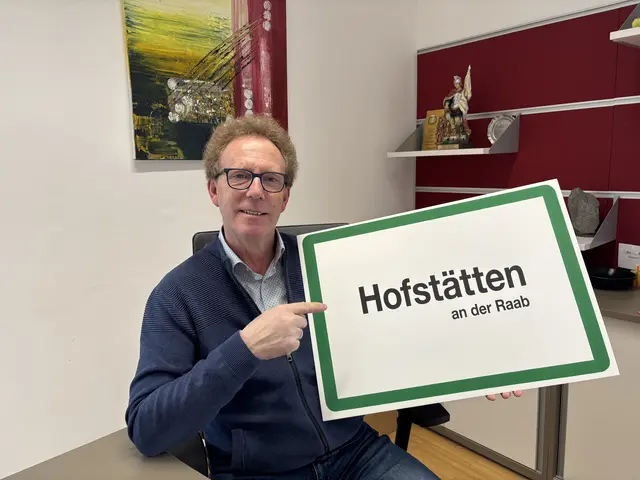 Bürgermeister Werner Höfler | Foto: MeinBezirk/Markus Kopcsandi 