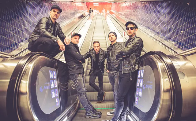 Die Südtiroler Punkrock Band kehrt mit ihrer "Für immer wir"-Tour zurück auf die Bühne.  | Foto: Unantastbar