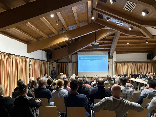In Hopfgarten fand kürzlich die öffentliche Gemeindeversammlung statt. | Foto: Brigitte Eberharter