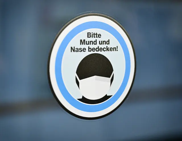 Ohne Mund-Nasen-Schutz war das Fahren in den öffentlichen Verkehrsmitteln nicht möglich. (Archivfoto) | Foto: Johannes Zinner/Unsplash