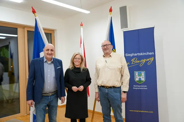 Bürgermeister Gerald Höchtel, GR Alexandra Gratz, Vizebürgermeister Josef Brandfellner  | Foto: Marktgemeinde Sieghartskirchen