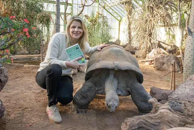 Auch regelmäßige Zoobesucher sind immer wieder überrascht, wie viel es im Tiergarten Schönbrunn noch zu entdecken gibt – Christina Gschwendtners neues Buch kann dafür als nützlicher Reiseführer dienen. | Foto: Daniel Zupanc