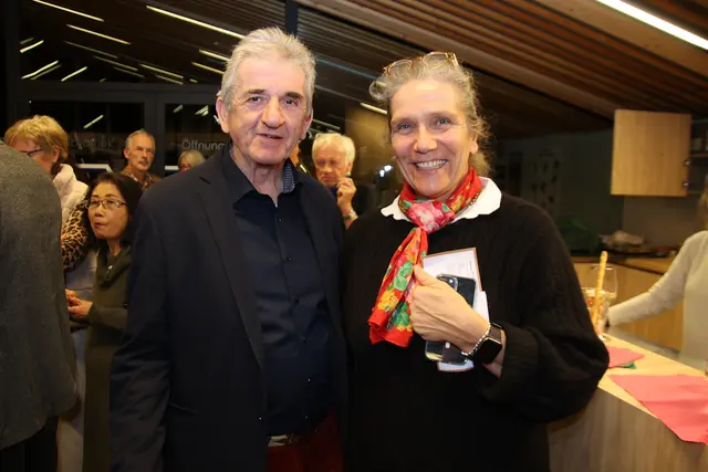 Bürgermeisterin Gabi Gehmacher-Leitner mit Roman Reisinger.
