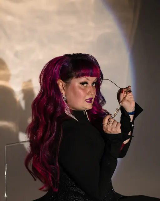 Elena (36) ist Buchautorin und liebt britische Katzen. | Foto: privat