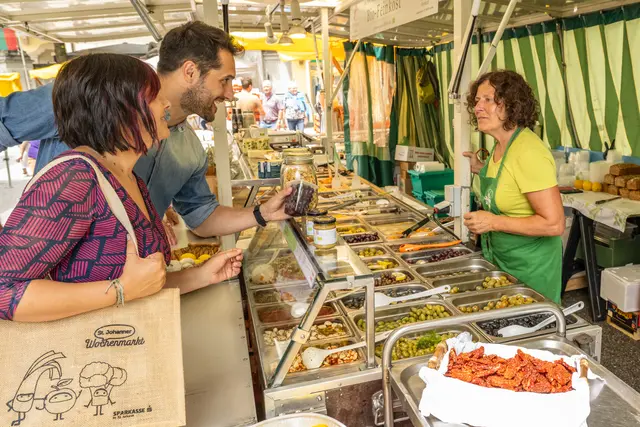 Der St. Johanner Wochenmarkt überzeugt das ganze Jahr über mit seiner Vielfalt.  | Foto: Stefan Wörgetter