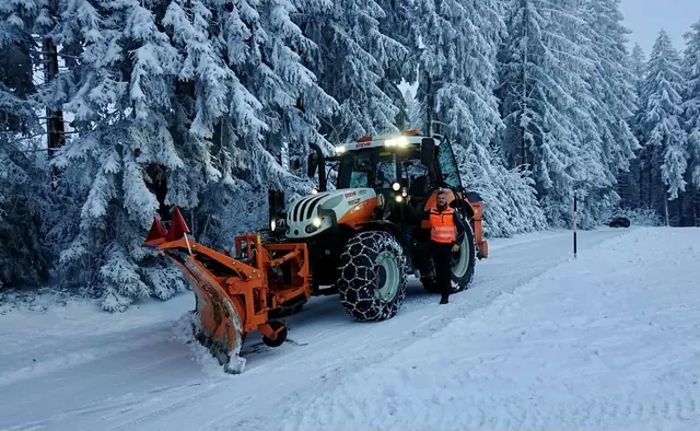 Der Winter hatte heuer wieder einmal mehr Schnee im Gepäck. Die Winterdienstmitarbeiter sorgten für geräumte Straßen und Wege. | Foto: Gemeinde Oberneukirchen