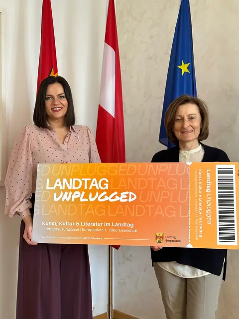 (v.l.) Landtagspräsidentin Astrid Eisenkopf mit Krebshilfe Burgenland-Geschäftsführerin Andrea Konrath
 | Foto: Büro LT-Präsidentin