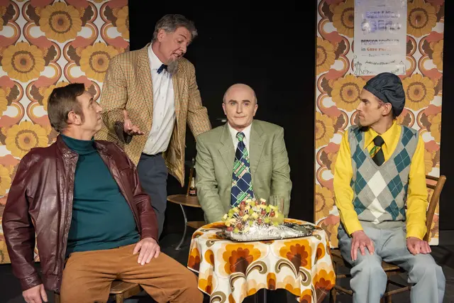 Eine überaus gelungene Premiere mit dem Theaterklassiker "Pension Schöller" feierte die MimusBühne Waldhausen am Samstag, 28. Februar, im voll besetzten Saal im Gasthaus Hader.  | Foto:  Hans Hofer 