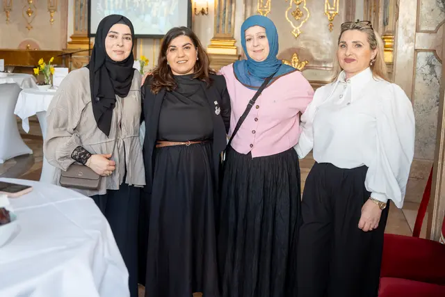 Die Islamwoche mit über 1.000 Teilnehmerinnen und Teilnehmern setzte starkes Zeichen des Miteinanders.
 | Foto: Stadt Salzburg/Wildbild
