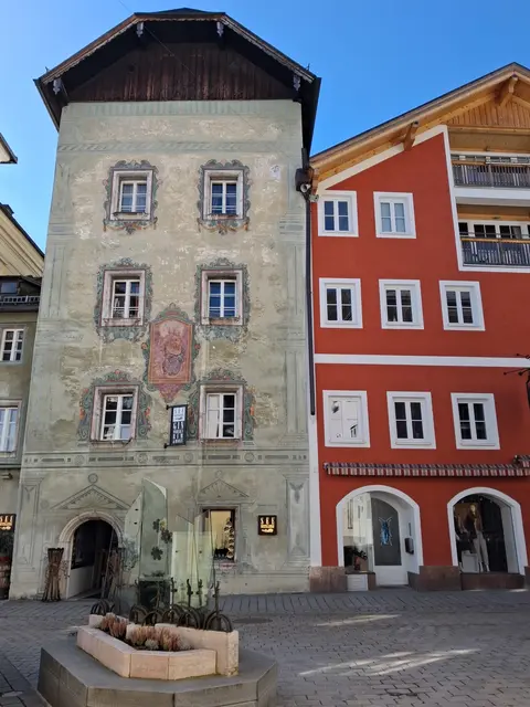 ...dieses alte Bürgerhaus ist aus dem Jahre 1523 