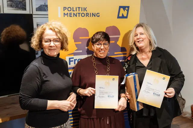v.li.n.re.: Frauen-Landesrätin Christiane Teschl-Hofmeister, Mentee Martina Kremser (Rohrendorf), Mentorin 3. Landtags-Präsidentin Elvira Schmidt | Foto: Katharina Gruber