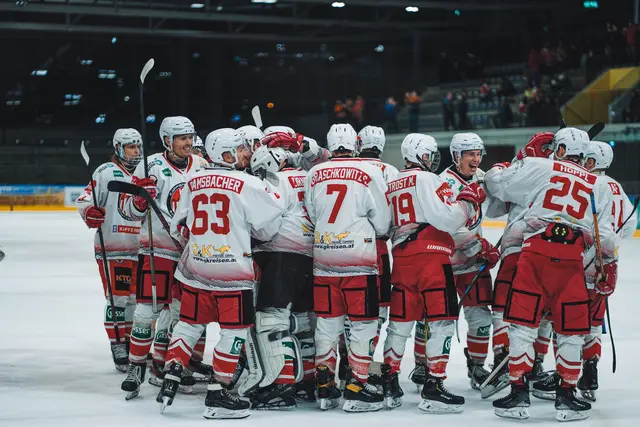 Nach einem 0:3 und 1:4 Rückstand gewannen die KSV Kängurus im Shootout gegen Hohenems. | Foto: KSV Eishockey