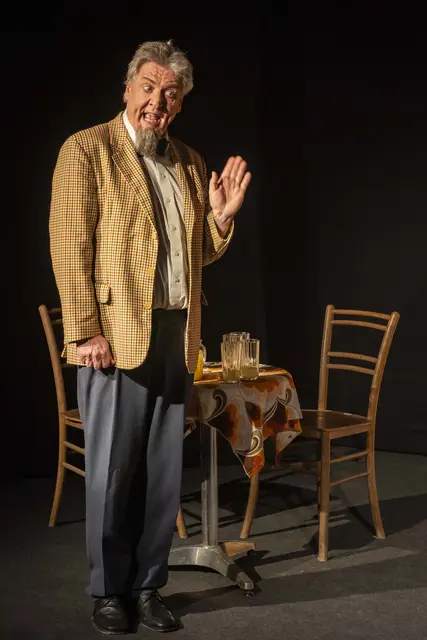 Eine überaus gelungene Premiere mit dem Theaterklassiker "Pension Schöller" feierte die MimusBühne Waldhausen am Samstag, 28. Februar, im voll besetzten Saal im Gasthaus Hader.  | Foto: Robert Zinterhof